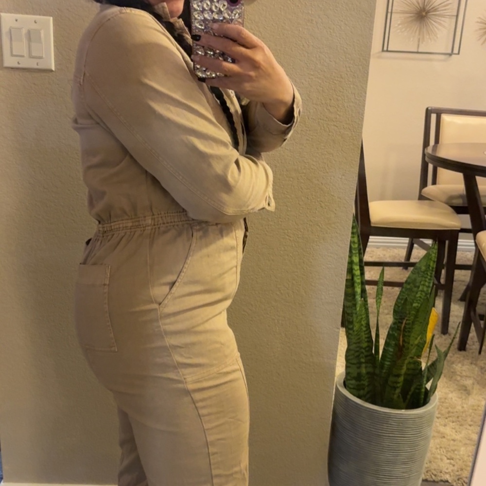 Romper - Picture 2 of 3